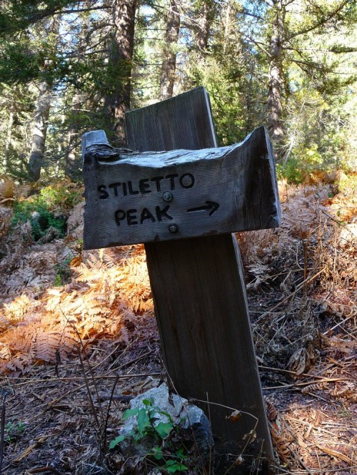 Stilleto Peak sign